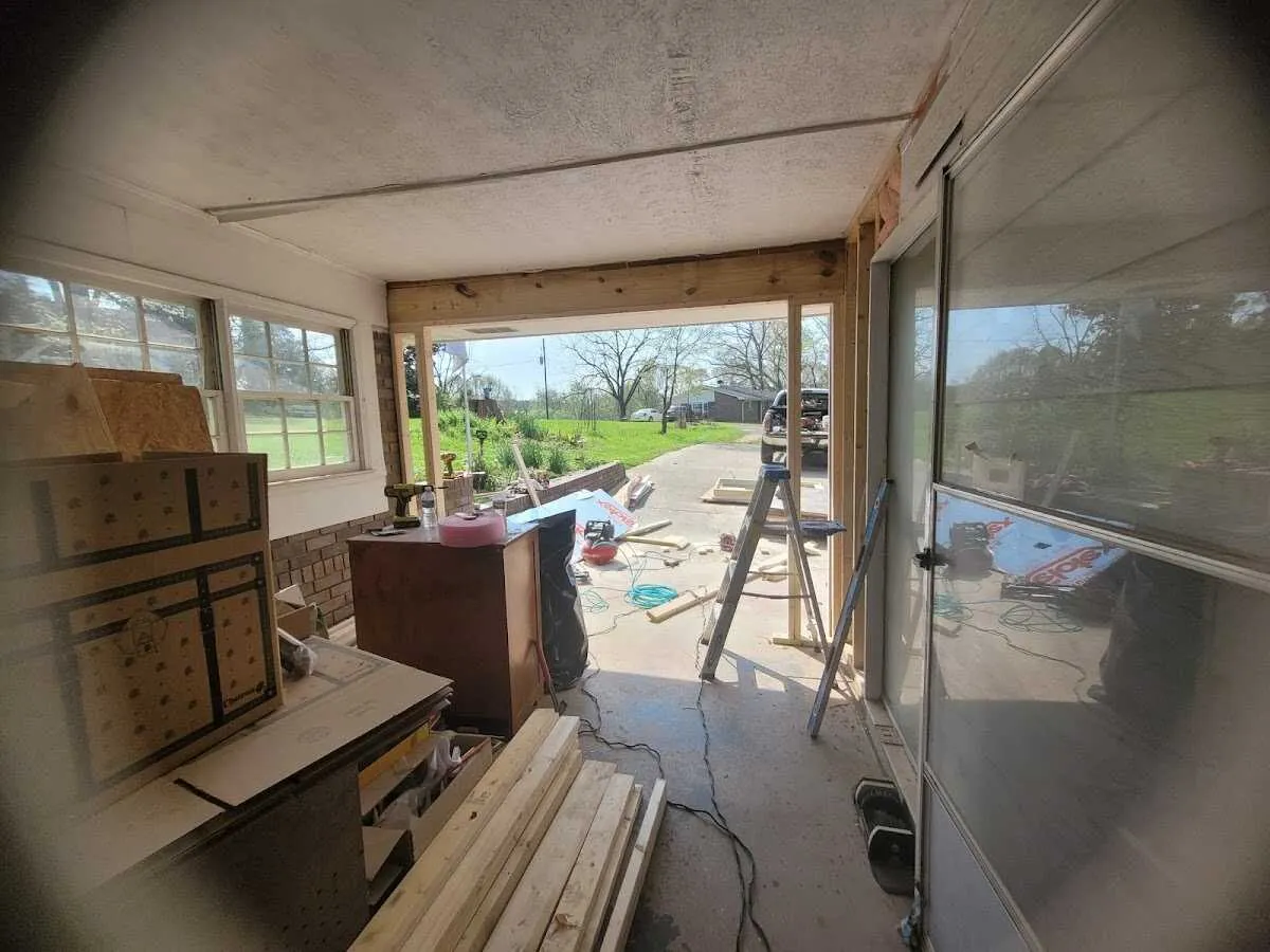 Air movers and dehumidifier for Drying & Dehumidification in Kingsbury